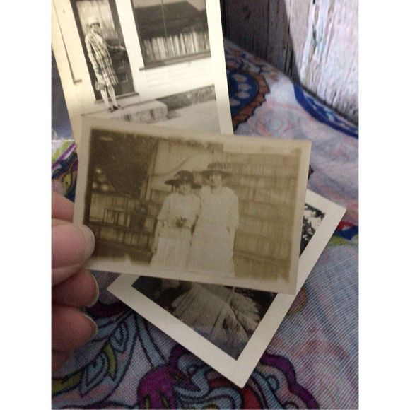 1920’s Antique Bundle of Snapshots Photos Black & White Small Vintage Photos - Picture 7 of 9